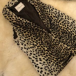 Leopard vest